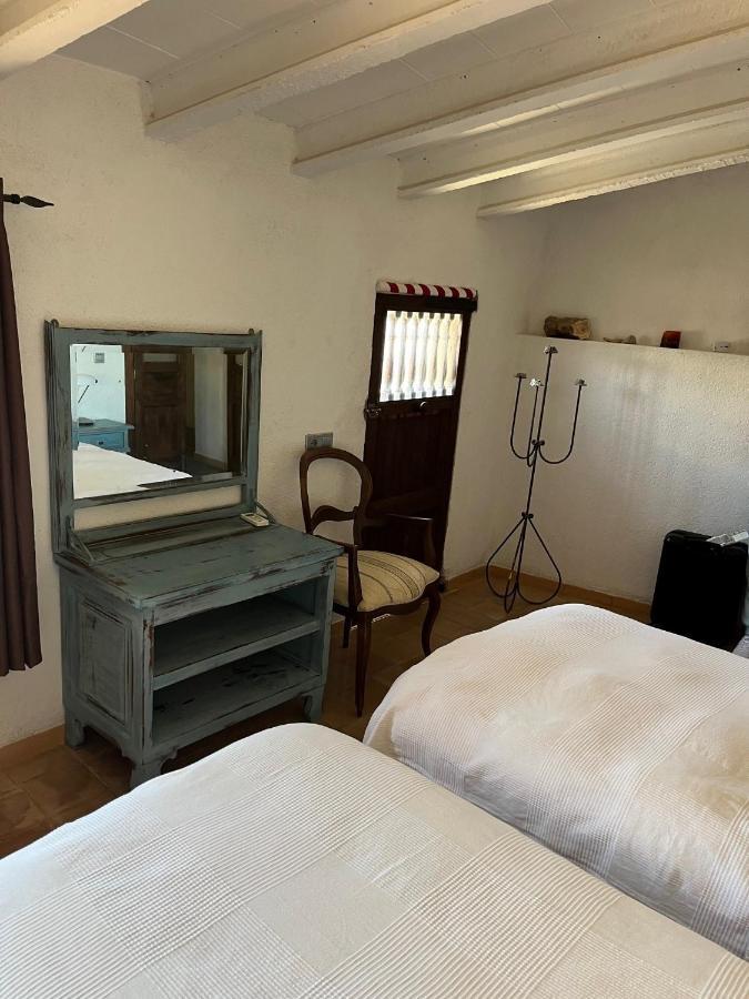 Stadthaus Mitten Im Kuenstlerviertel Von Arta Mit Zwei Wohnungen 外观 照片