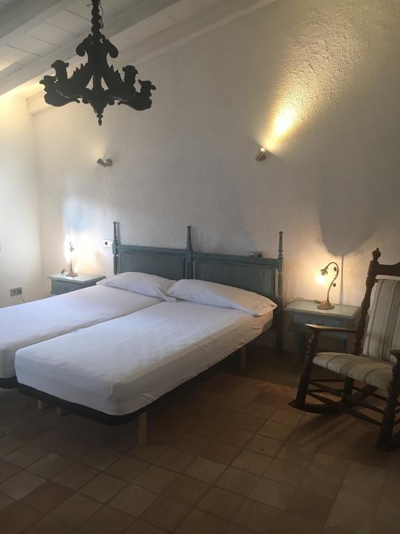 Stadthaus Mitten Im Kuenstlerviertel Von Arta Mit Zwei Wohnungen 外观 照片