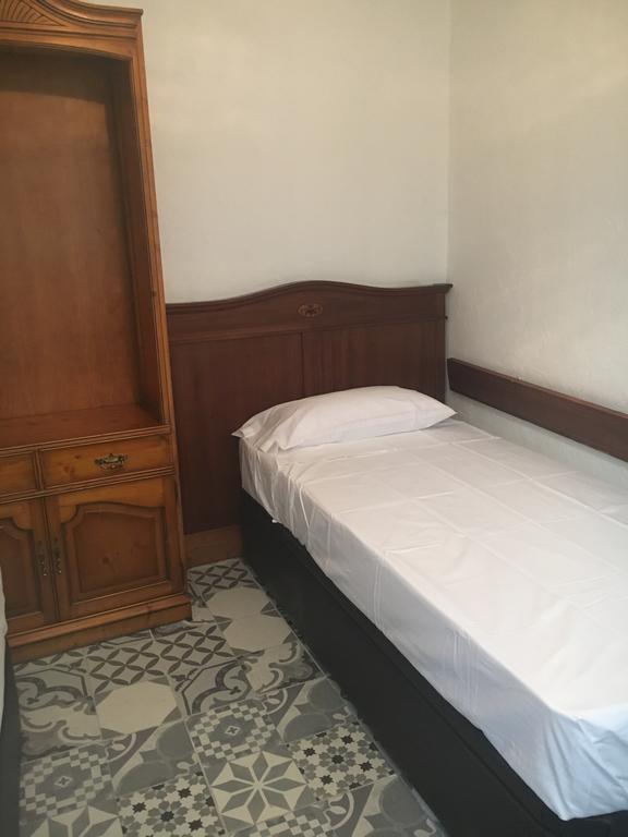 Stadthaus Mitten Im Kuenstlerviertel Von Arta Mit Zwei Wohnungen 外观 照片